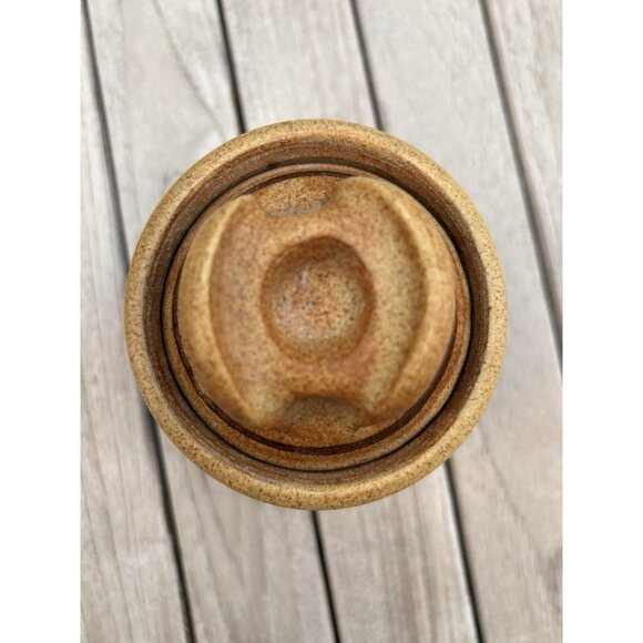 Art Pottery Garlic Keeper Jar Sanvik Studios Embossed Signed 5.5” - Picture 3 of 6